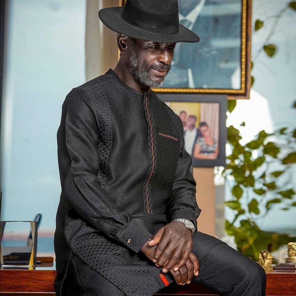 Kofi Amoabeng drops new photos to prove he is not poor