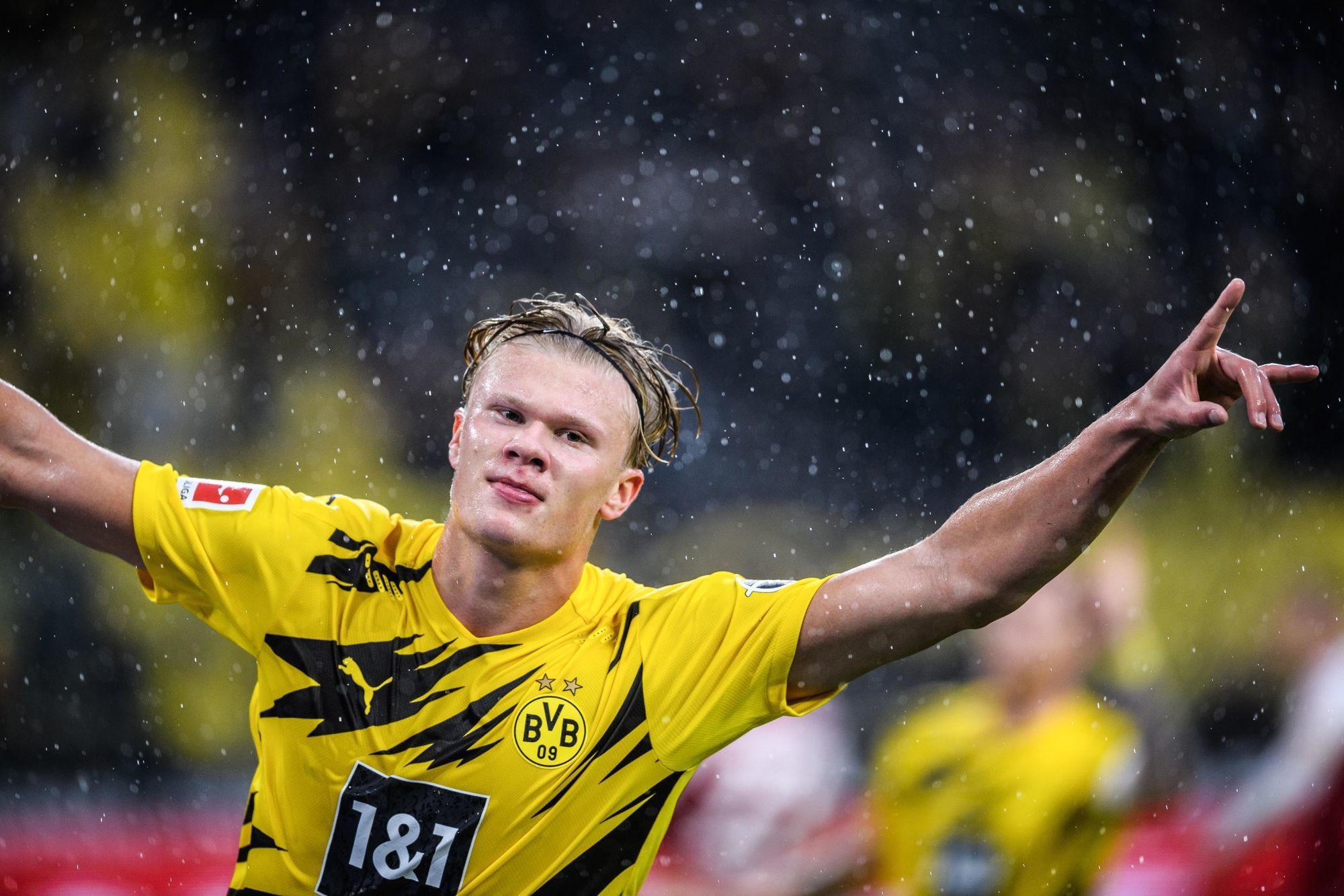 Borussia Dortmund Star Erling Haaland Wins Golden Boy Award Vibeweek